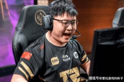 YABO-关于Uzi回归赛场，绝杀首场状态亮眼，利物浦观众沸腾！的信息